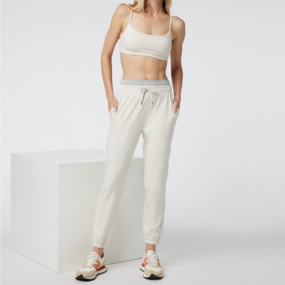 Vuori Halo Warm-Up Jogger Sweatpants Stretch Performance S Womens - Picture 8 of 9